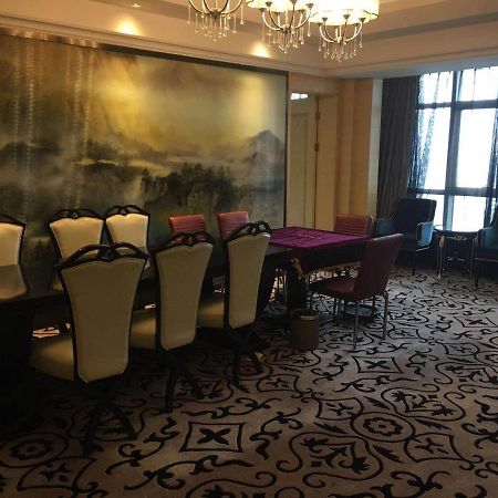 Отель Ramada Yangzhou Baoying Экстерьер фото