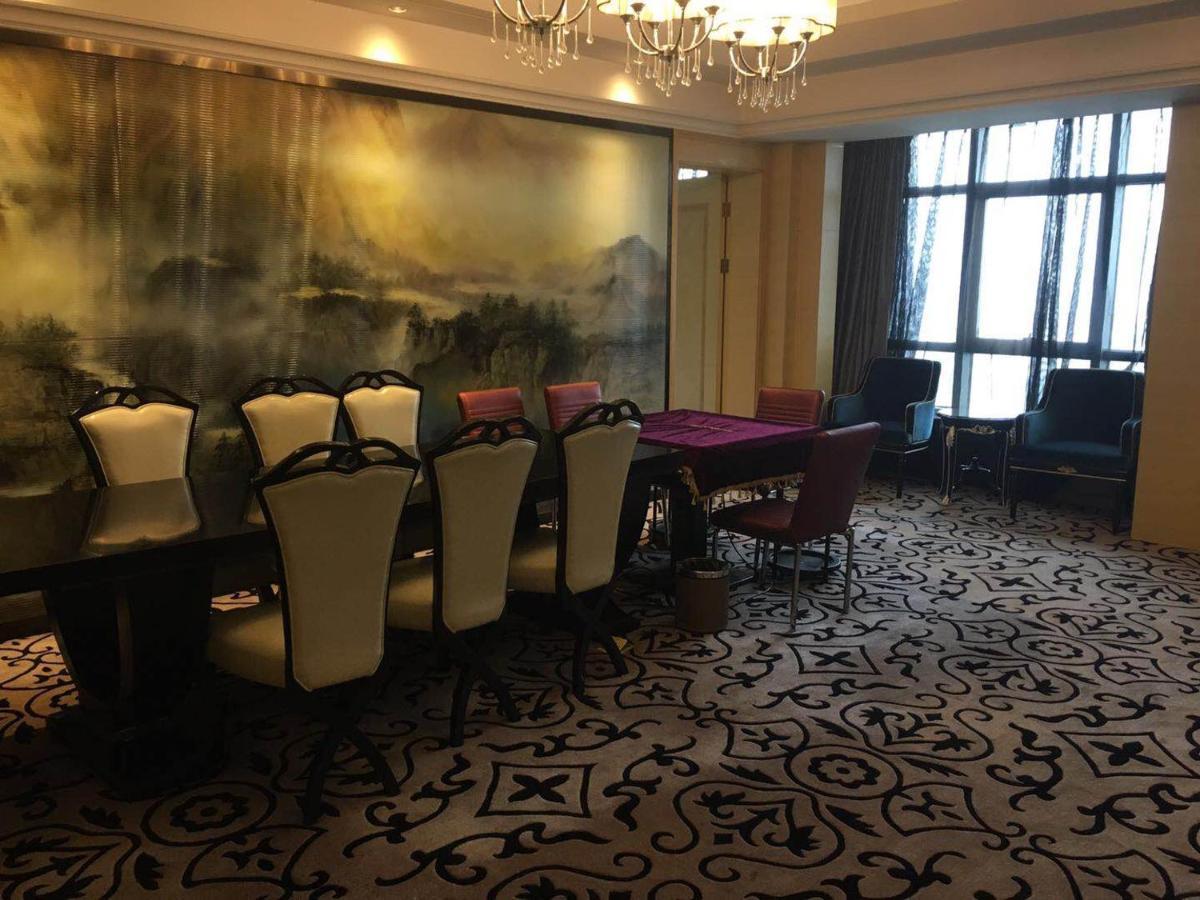 Отель Ramada Yangzhou Baoying Экстерьер фото