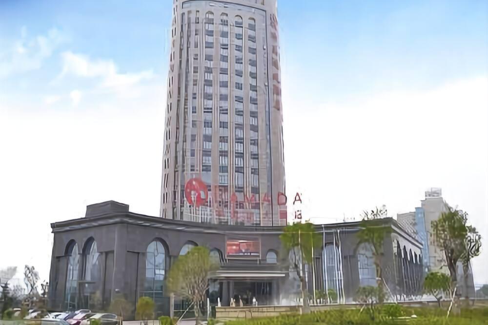Отель Ramada Yangzhou Baoying Экстерьер фото